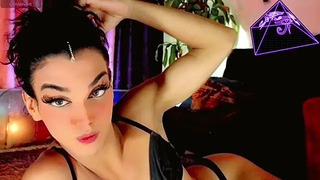 Snapshot of the-horus-girl chatting on May 1, 2026, 2:38 am the-horus-girl online show from May 1, 2026, 2:38 am