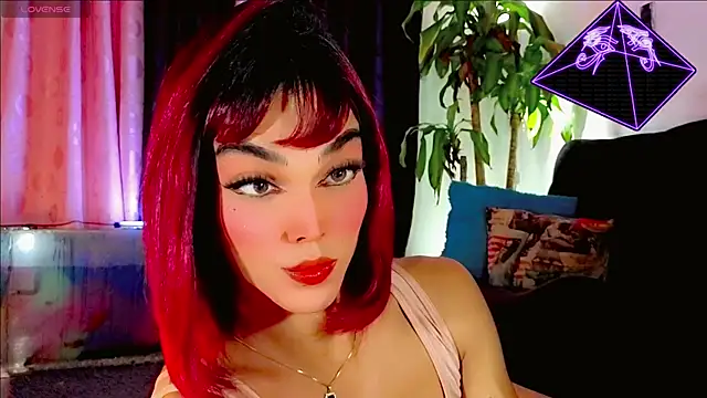 Snapshot of the-horus-girl chatting on May 2, 2026, 1:21 am the-horus-girl online show from May 2, 2026, 1:21 am