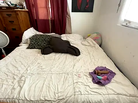 anja peach online show from October 3, 2025, 5:54 pm