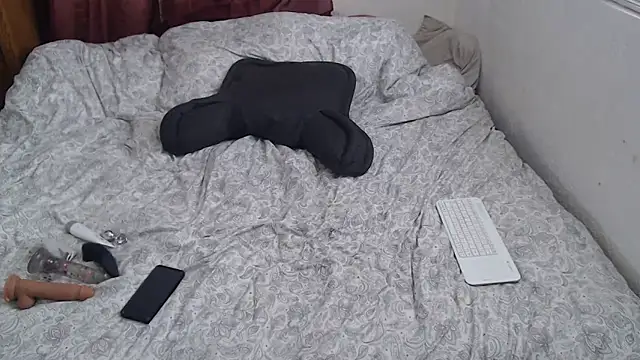 anja peach online show from February 20, 2026, 7:03 pm