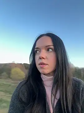 Vanesskaa online show from March 18, 2026, 6:00 pm