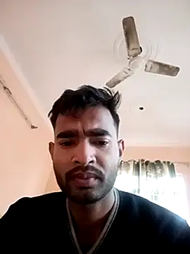 Snapshot of Jamesbonddeshi chatting on January 11, 2025, 3:23 am Jamesbonddeshi online show from January 11, 2025, 3:23 am