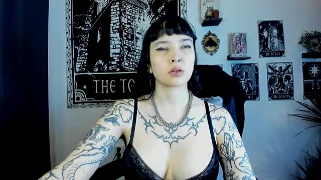 Snapshot of Demongirl6666 chatting on October 22, 2025, 5:56 pm Demongirl6666 online show from October 22, 2025, 5:56 pm