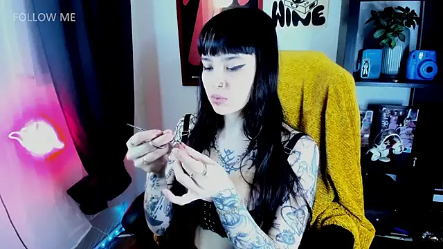 Demongirl6666 online show from March 16, 2026, 8:02 pm