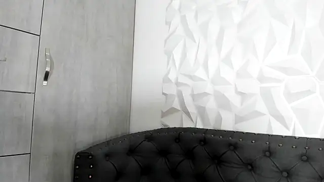 Prettygirl 012 online show from February 15, 2025, 8:33 pm