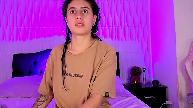 Snapshot of Natasha_Nasty2 chatting on November 1, 2025, 8:11 pm Natasha Nasty2 online show from November 1, 2025, 8:11 pm