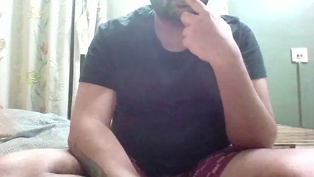 whoreboi98 online show from January 3, 2025, 8:11 pm