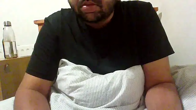 whoreboi98 online show from April 11, 2026, 9:41 pm