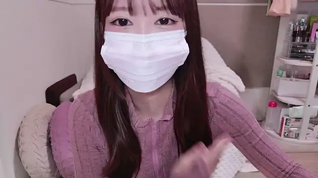 Snapshot of TsukasaSakai chatting on January 26, 2025, 12:05 am TsukasaSakai online show from January 26, 2025, 12:05 am