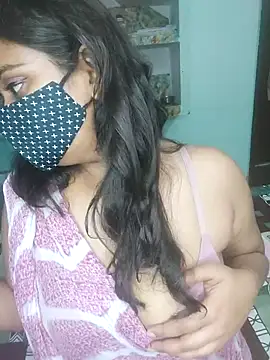 Dreamgirl1211 online show from October 6, 2025, 6:38 pm