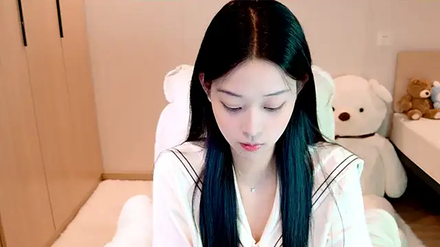 Snapshot of Xueb_J chatting on January 23, 2025, 6:39 am Xueb J online show from January 23, 2025, 6:39 am