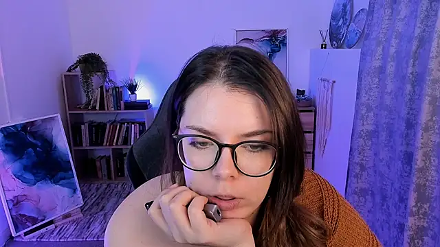 KeytSilvas online show from February 5, 2025, 6:15 pm