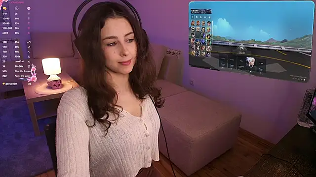 cosmosbaby online show from April 2, 2026, 7:44 pm