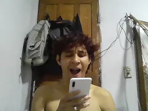 Snapshot of pedrodavid_ chatting on January 4, 2025, 1:21 pm pedrodavid online show from January 4, 2025, 1:21 pm