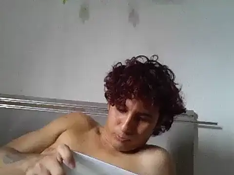 Snapshot of pedrodavid_ chatting on January 7, 2025, 7:17 pm pedrodavid online show from January 7, 2025, 7:17 pm