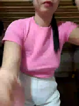 Snapshot of Tinease chatting on March 5, 2025, 11:17 am Tinease online show from March 5, 2025, 11:17 am