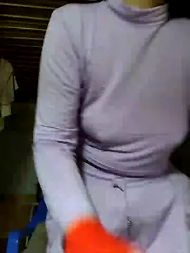 Snapshot of Tinease chatting on March 11, 2025, 8:20 am Tinease online show from March 11, 2025, 8:20 am