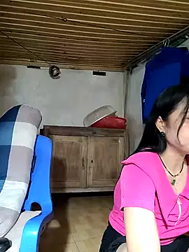 Snapshot of Tinease chatting on March 12, 2025, 11:09 am Tinease online show from March 12, 2025, 11:09 am