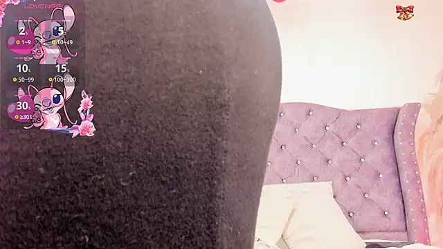 Punkys  online show from March 14, 2025, 11:00 pm