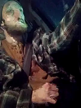 otterlover123 online show from February 8, 2026, 11:41 pm