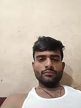 PRIYANHUxh online show from February 26, 2026, 3:05 am