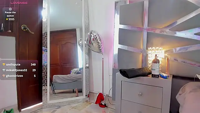 DashaFoxxx online show from March 1, 2025, 4:00 pm