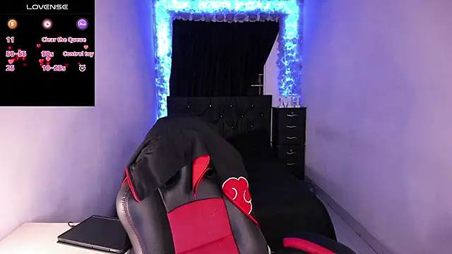 Mariana Hasper  online show from February 24, 2025, 11:41 pm