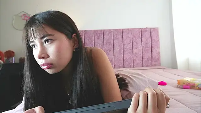 AlessiaVix online show from February 17, 2026, 4:57 pm