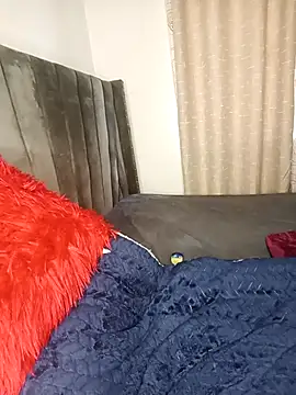 Snapshot of Golden_diver chatting on November 24, 2025, 8:14 am Golden diver online show from November 24, 2025, 8:14 am