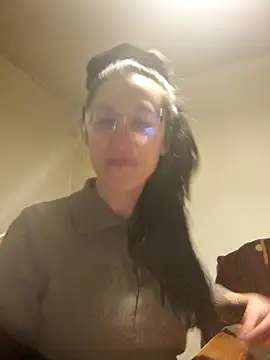 Snapshot of Afrania chatting on October 25, 2025, 5:59 am Afrania online show from October 25, 2025, 5:59 am