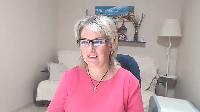 FleurMays online show from July 7, 2026, 6:47 am