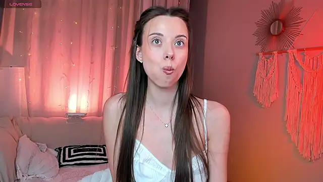 Goldy Grace  online show from March 13, 2026, 4:13 pm