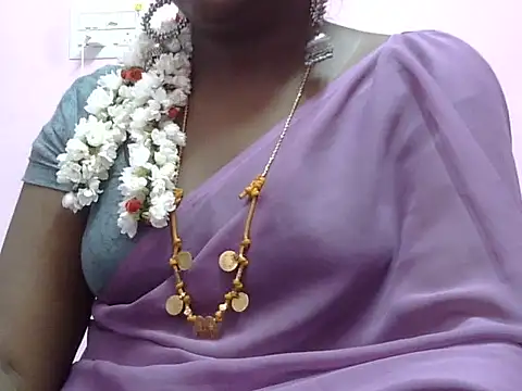 Snapshot of Hot_akshara chatting on February 9, 2026, 6:56 pm Hot akshara online show from February 9, 2026, 6:56 pm