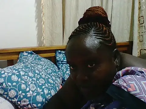 Hotwife8 online show from January 18, 2026, 5:28 pm