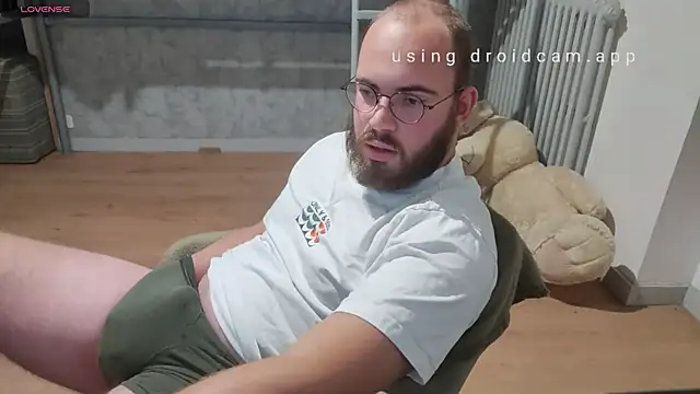 azagoul222 online show from September 15, 2025, 8:53 pm