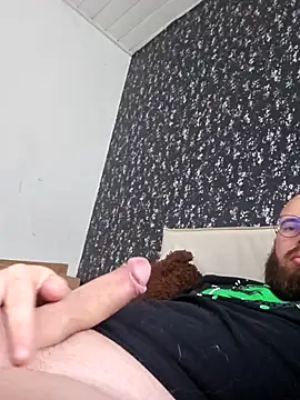 azagoul222 online show from November 25, 2025, 2:17 pm