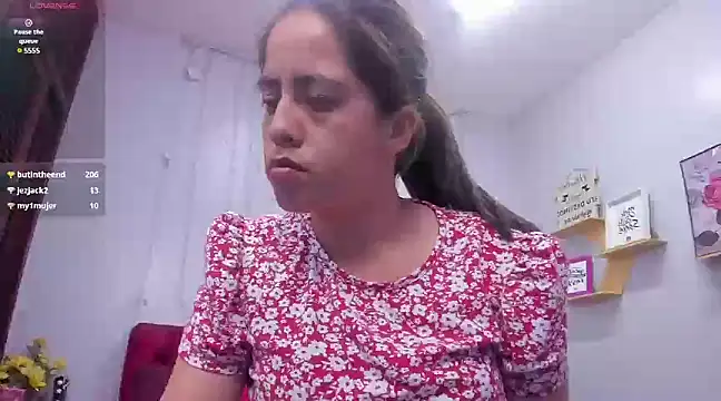 kathina giraldo online show from December 17, 2024, 6:53 pm