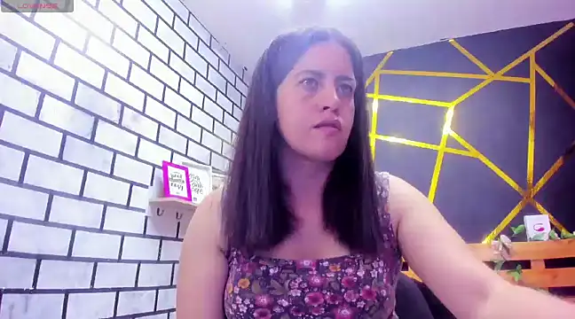 kathina giraldo online show from December 30, 2024, 12:52 pm