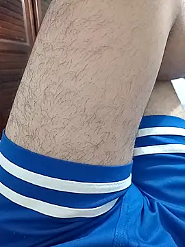 Snapshot of lele9457 chatting on November 2, 2025, 5:43 am lele9457 online show from November 2, 2025, 5:43 am