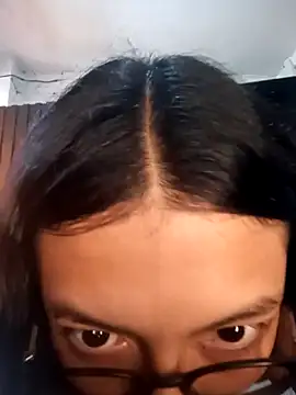 Lunita 5 online show from February 26, 2026, 4:50 pm