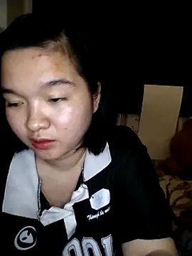 Thomgdee online show from March 4, 2025, 1:06 pm