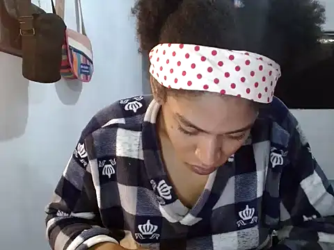 miriam775 online show from December 27, 2024, 2:01 pm