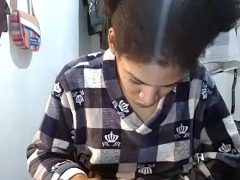 miriam775 online show from December 29, 2024, 10:12 am