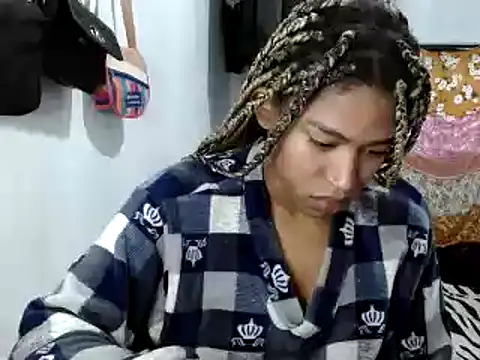 miriam775 online show from February 19, 2025, 12:00 pm