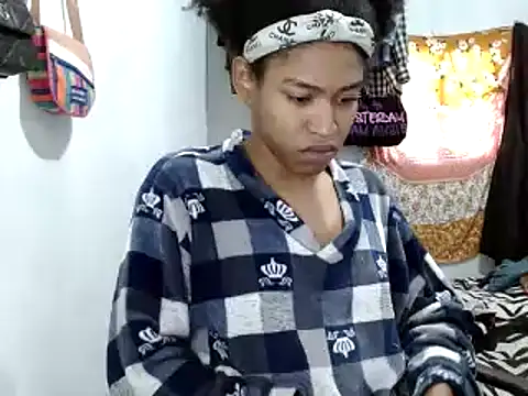 miriam775 online show from March 15, 2025, 12:45 pm