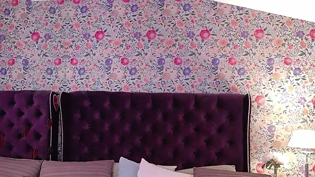 Evapeach  online show from February 21, 2025, 1:44 pm