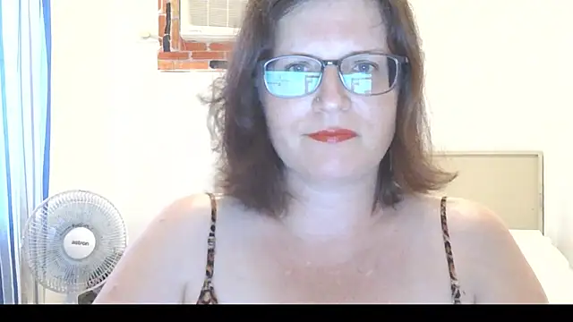 CrimsonMistress online show from March 18, 2026, 10:24 pm