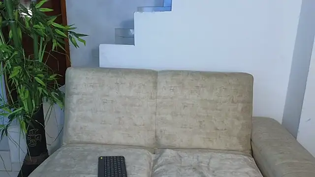 Lorenne Miller online show from September 25, 2025, 2:15 am