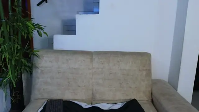 Lorenne Miller online show from April 11, 2026, 5:12 am