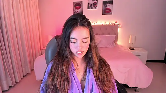 Snapshot of _Charlotte_evans_1 chatting on November 9, 2025, 1:37 am Charlotte evans 1 online show from November 9, 2025, 1:37 am